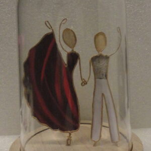 Couples de danseur sous cloche