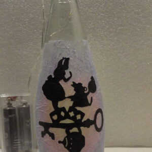 Lampe bouteille: Alice aux pays des merveilles
